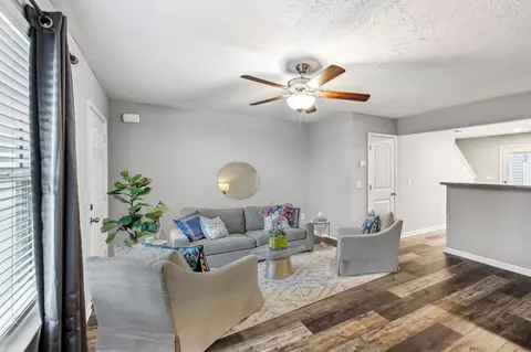 Living - 2354 Date Dr, Murfreesboro, TN 37130 photo 1 of 3
