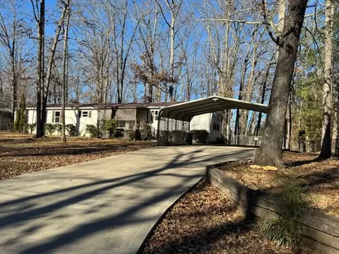 19050 Emmas Way, Bon Aqua, TN 37025