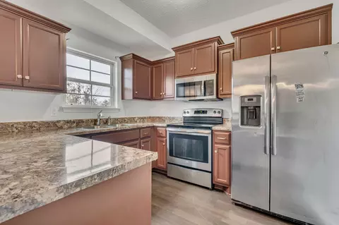 Kitchen - 1653 Warmingfield Dr, Murfreesboro, TN 37127 photo 2 of 5
