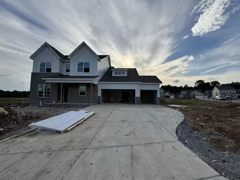 2671 Augusta Trace Dr, Columbia, TN 38401