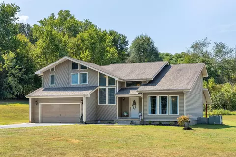 394 E Massachusetts Ave, Whitwell, TN 37397