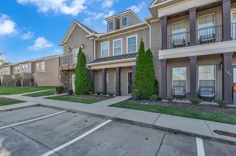 710 Black Colt Dr, Murfreesboro, TN 37130