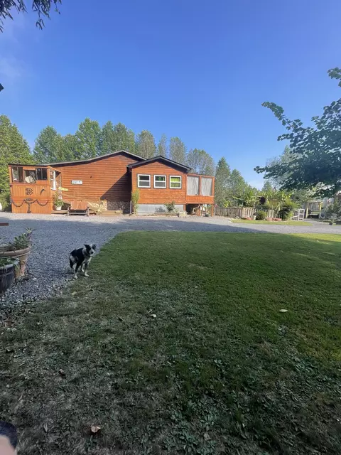 425 Nim Rd, Red Boiling Springs, TN 37150