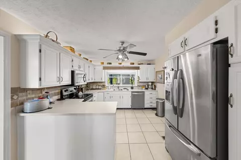 Kitchen - 8190 Greenbriar Rd, Talbott, TN 37877 photo 1 of 2