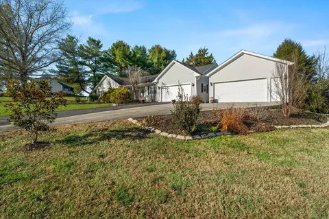 Exterior - 8190 Greenbriar Rd, Talbott, TN 37877 photo 3 of 11