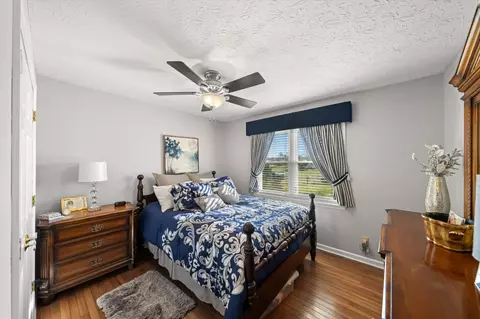 Bedroom - 8190 Greenbriar Rd, Talbott, TN 37877 photo 3 of 4