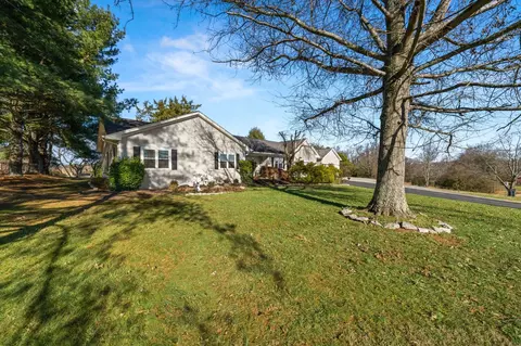 Exterior - 8190 Greenbriar Rd, Talbott, TN 37877 photo 2 of 11