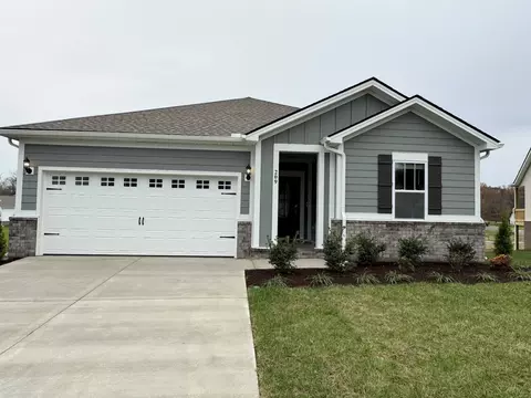 209 Tartan Dr, Clarksville, TN 37043
