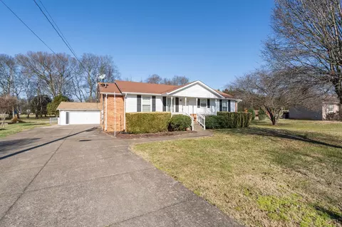 7123 Stroop Ln, Murfreesboro, TN 37129
