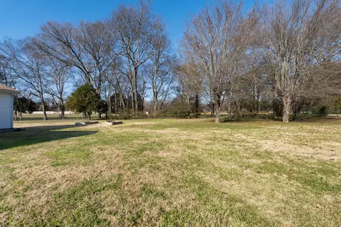 Exterior - 7123 Stroop Ln, Murfreesboro, TN 37129 photo 3 of 8