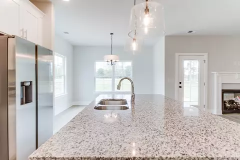 Kitchen - 1078 Old Well Rd, Morrison, TN 37357 photo 8 of 9