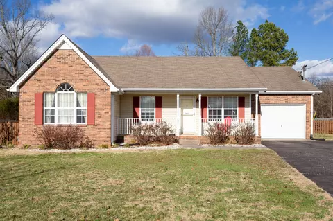 400 Shamrock Dr, Smyrna, TN 37167