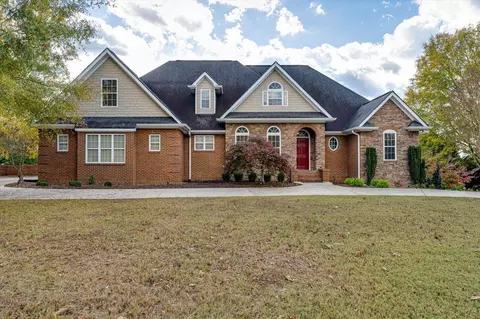 194 Overlook Dr, Ringgold, GA 30736