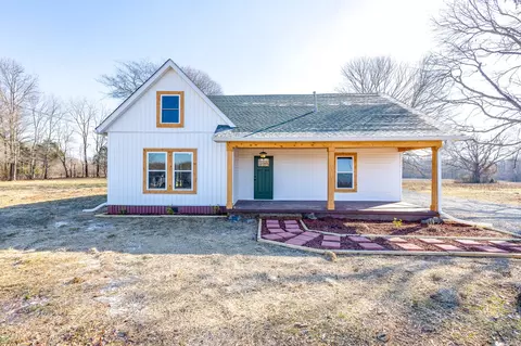 328 Parker Rd, Portland, TN 37148