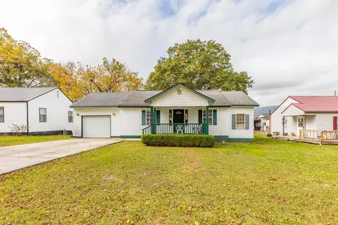 609 Carden Ave, Rossville, GA 30741