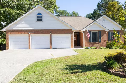 5319 Kellys Pt, Ooltewah, TN 37363