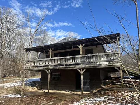 520 Rice Humphrey Rd, Puryear, TN 38251