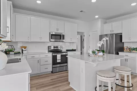 202 Boson Ct, Columbia, TN 38401
