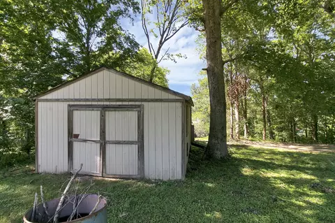 129 Daisy Dr, Dover, TN 37058 photo 7