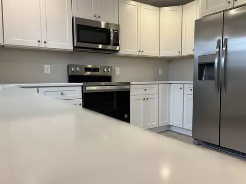 Kitchen - 2079 Old Well Rd, Morrison, TN 37357 photo 3 of 4