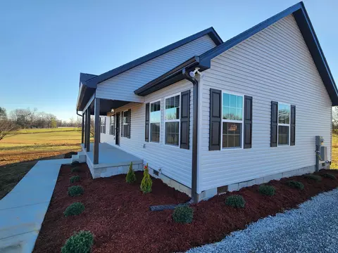 Exterior - 2079 Old Well Rd, Morrison, TN 37357 photo 2 of 6