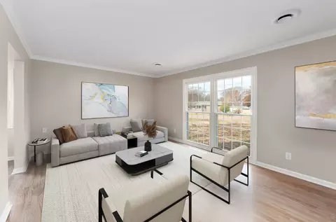 Living - 150 Montclair Dr, Jackson, TN 38301 photo 1 of 14