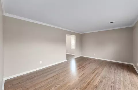 Living - 150 Montclair Dr, Jackson, TN 38301 photo 13 of 14