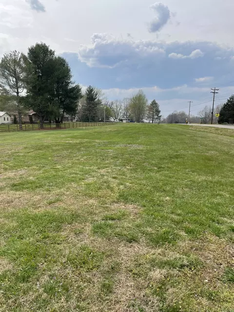 7515 Old Clarksville Pike # B, Ashland City, TN 37015