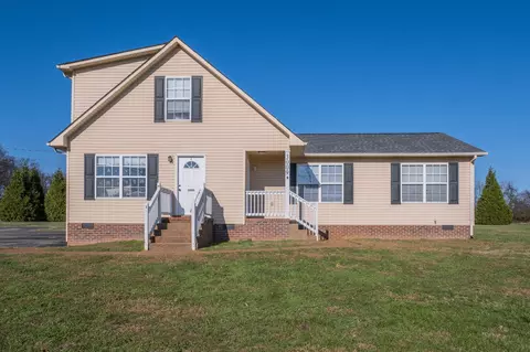 3009 Mackenzie Ln, Columbia, TN 38401