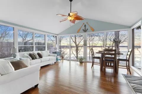 289 S Shore Dr, Big Sandy, TN 38221