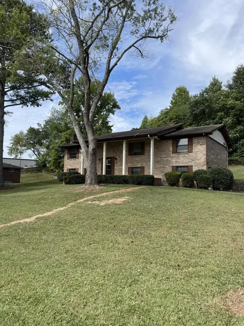 819 Lower Mill Rd #1, Hixson, TN 37343