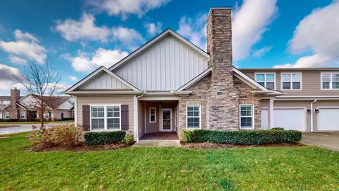 2156 Stonecenter Ln, Murfreesboro, TN 37128
