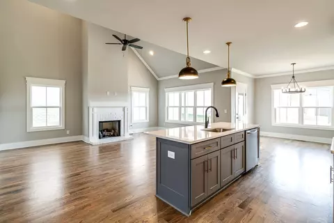 Living - 3003 Turnstone Trce, Spring Hill, TN 37174 photo 2 of 2