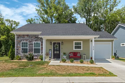 236 Nichols Dr, Woodbury, TN 37190