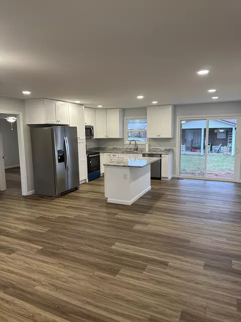 Kitchen - 904 Nicholson St, Decherd, TN 37324 photo 1 of 2