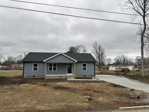 904 Nicholson St, Decherd, TN 37324