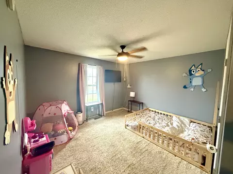 Bedroom - 100 Modena Cir, Decherd, TN 37324 photo 2 of 3