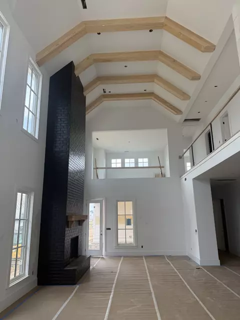 Living - 620 Flathead Aly, Spring Hill, TN 37174 photo 2 of 3