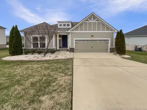 2717 Nottingham Dr, Columbia, TN 38401