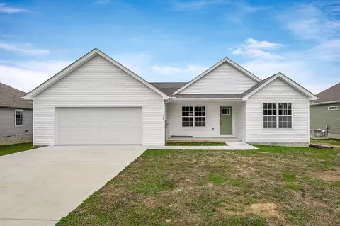 Exterior - 112 Reece Rd, Baxter, TN 38544 photo 2 of 5