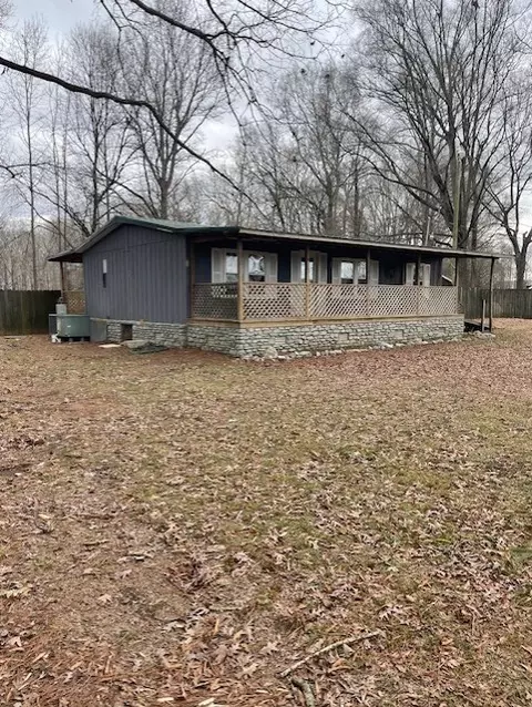 418 S Brace Rd, Ethridge, TN 38456