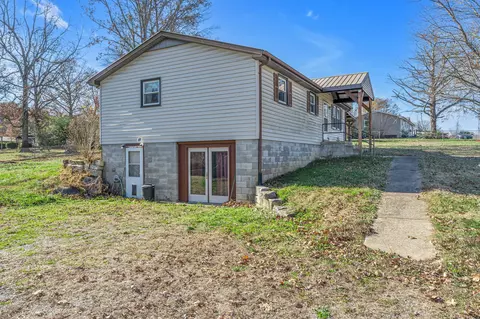 420 Log Wall Rd, Dickson, TN 37055 photo 3