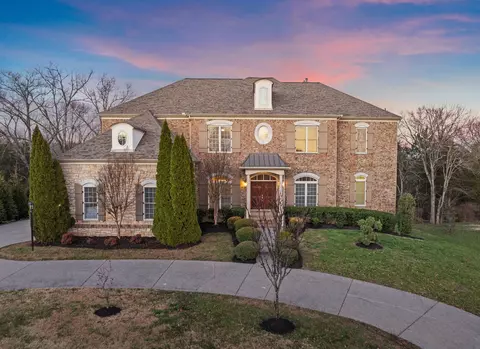 880 Arlington Heights Dr, Brentwood, TN 37027