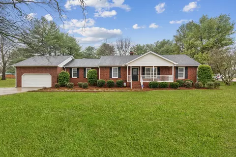 1964 Orchard Park Dr, Murfreesboro, TN 37128