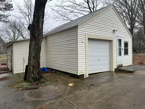 Other - 402 E Main St, Loretto, TN 38469 photo 2 of 3