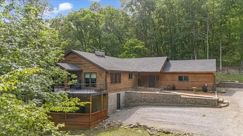 475 Spice Bush Dr, Liberty, TN 37095