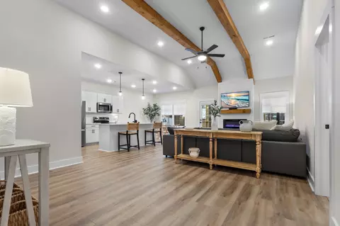 208 Wade Hampton Ln, Clarksville, TN 37040