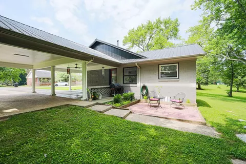 313 W Commerce St, Loretto, TN 38469 photo 7