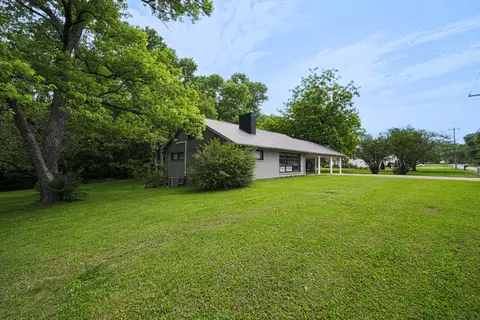 313 W Commerce St, Loretto, TN 38469 photo 18