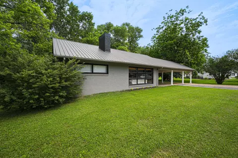 313 W Commerce St, Loretto, TN 38469 photo 19